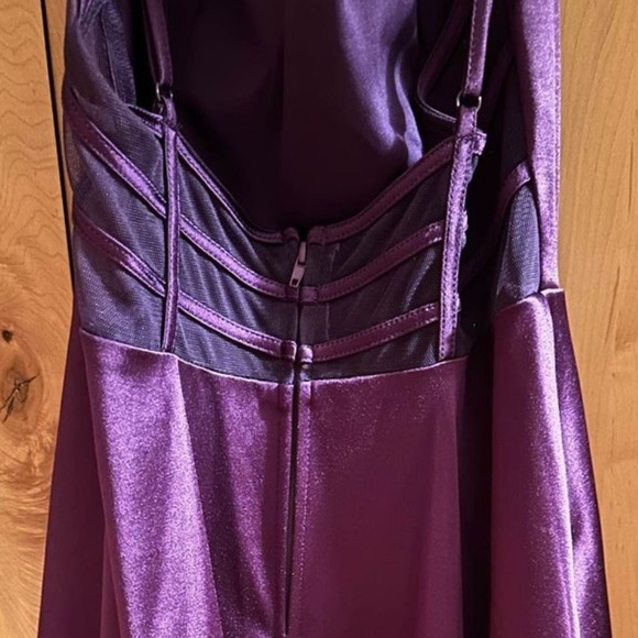 Reduced!!! Size 9/10 skater style purple Semi Dress - Picture 3 of 4
